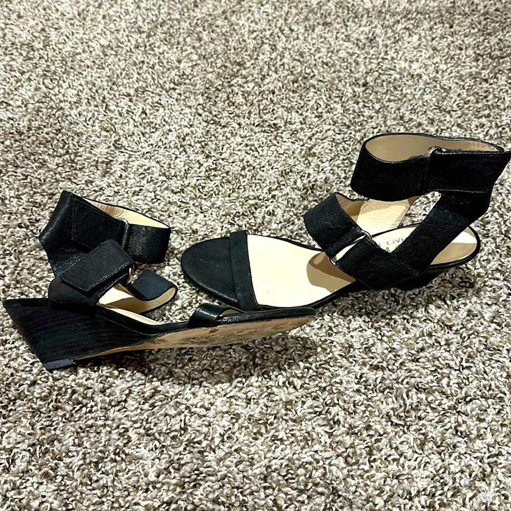 Michael Kors 5.5 wedge heel- black